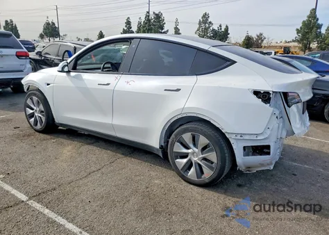 2020 Tesla Model Y z USA, uszkodzony, nr VIN 5YJYGDEE3LF044798